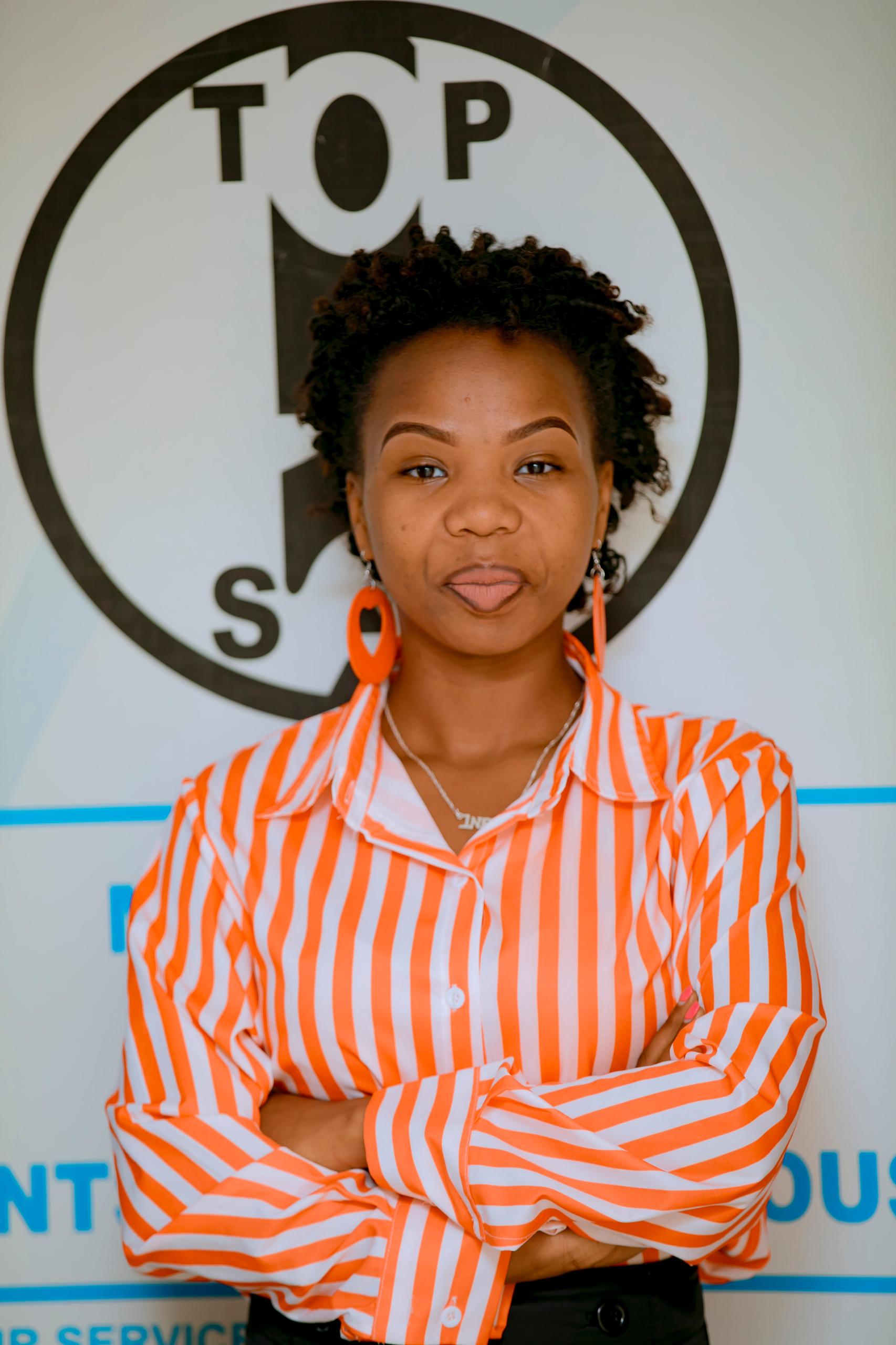 INEZA Leontine